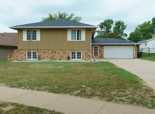 3607 Juniper Ct, Sioux City, IA 51106
