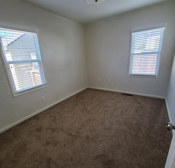 5 Chestnut St — Photo 5