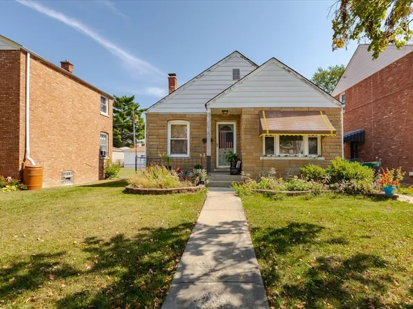 2121 S 23rd Ave, Broadview, IL 60155
