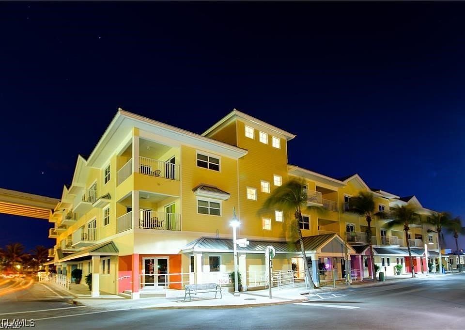 1st image of 450 Old San Carlos Blvd #212