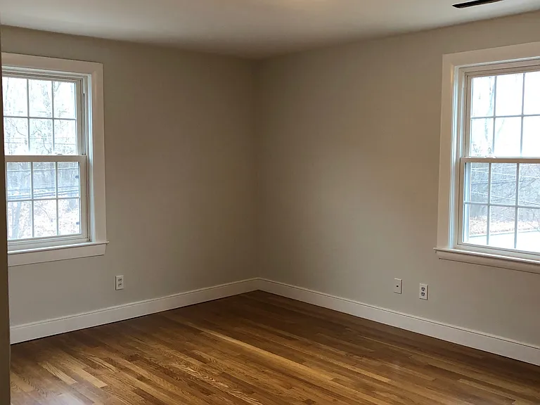286 Lagrange St — Photo 10