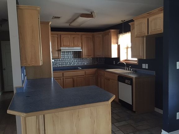 2nd image of 2695 County Road 1102