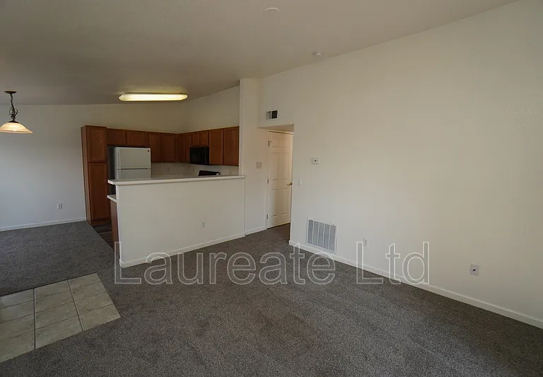 9962 E Idaho Cir #202 — Photo 5