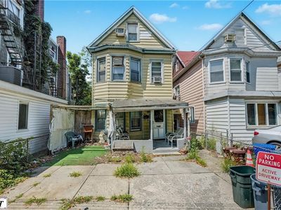 1360 E 10th St, Brooklyn, NY, 11230