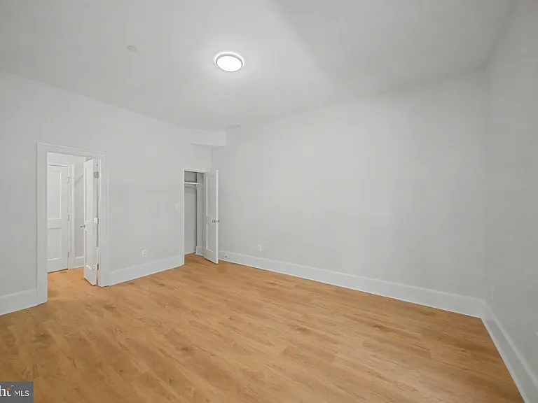 10205 Sorrel Ave — Photo 17
