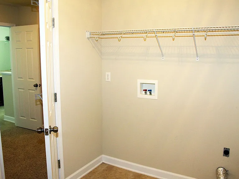 113 Stonehedge Dr — Photo 8