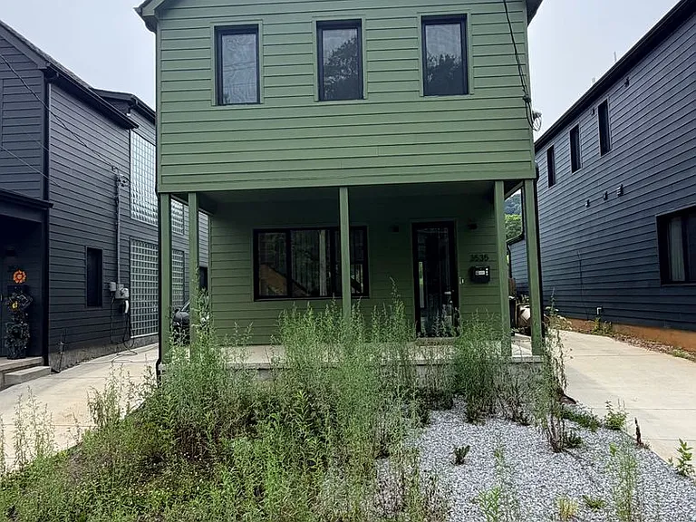 3535 Oswald St — Photo 1