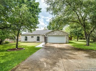1014 Midnight Dr, San Antonio, TX 78260
