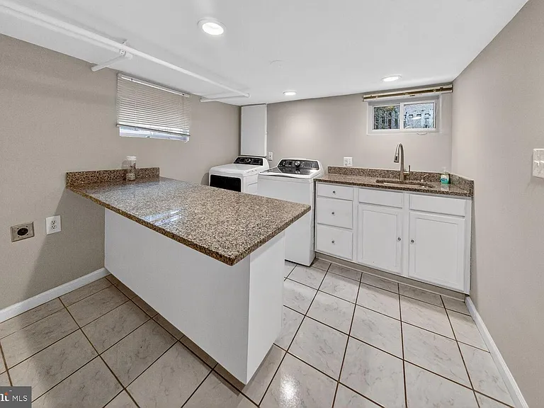 1353 Kennedy St NW — Photo 24