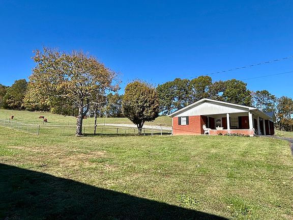 3rd image of 31 Bull Run Rd