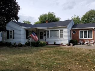 1245 Tilton Park Dr, Rochelle, IL 61068