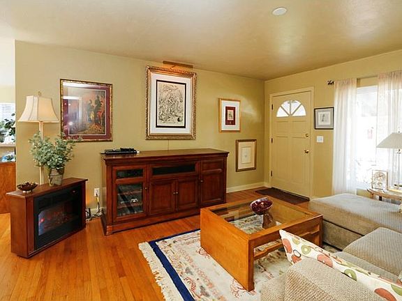 4th image of 3900 Ibis Dr