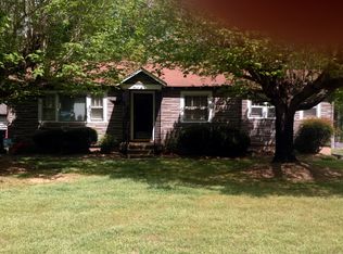 837 Eden Rd, Eden, NC 27048