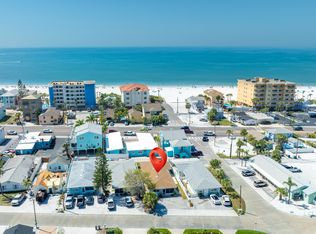 13388 1st St E APT A, Saint Petersburg, FL 33708