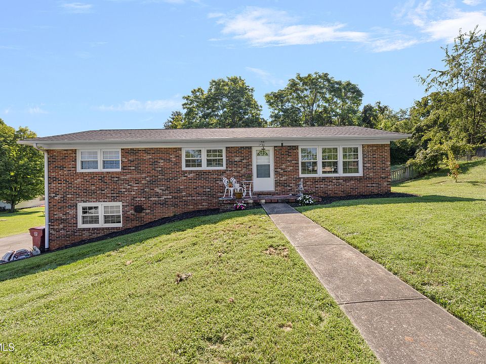 1st image of 1330 Baldridge Dr