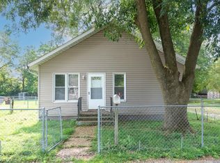 224 W Oak St, Gillespie, IL 62033