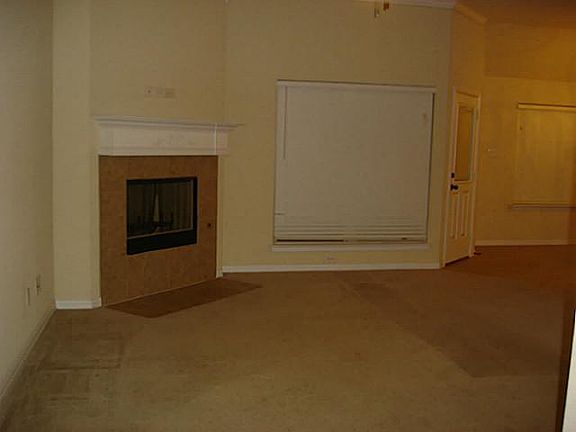 5th image of 504 Greenvale Ct