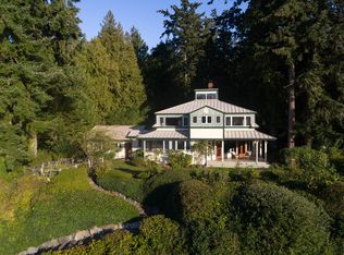 16364 Reitan Rd NE, Bainbridge Island, WA 98110