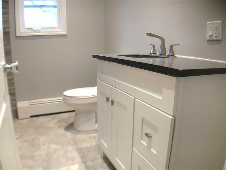 29 Heaney Dr — Photo 6