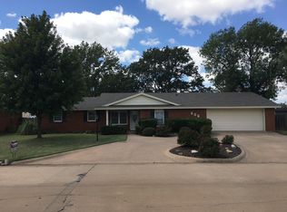 806 S 13th Ave, Fairview, OK 73737