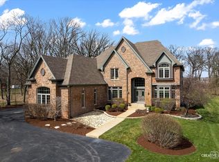 2086 Bilter Rd, Aurora, IL 60502