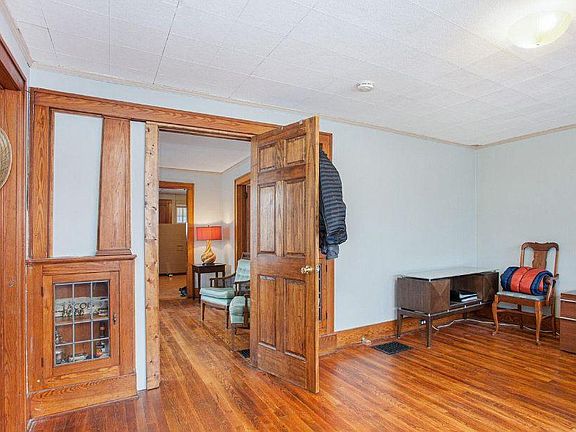 5th image of 1100 Butterworth St SW #2