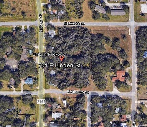 3rd image of 701 E Linden St