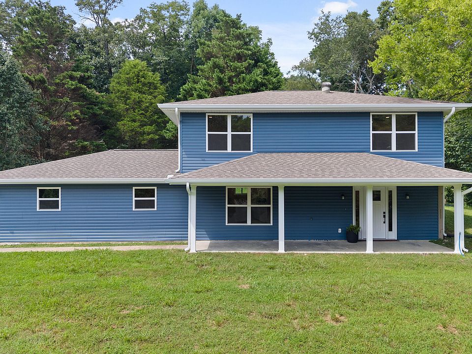 1st image of 2323 Lyons Ln