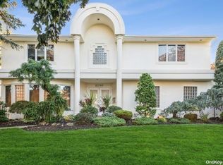 2296 Halyard Dr, Merrick, NY 11566