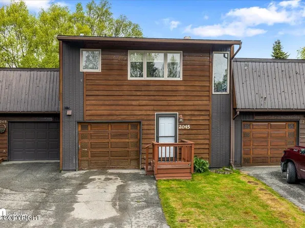 2045 Stonegate Cir, Anchorage, AK 99515