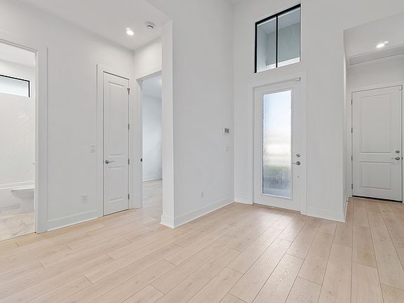 3rd image of 7050 SE Haven Lane