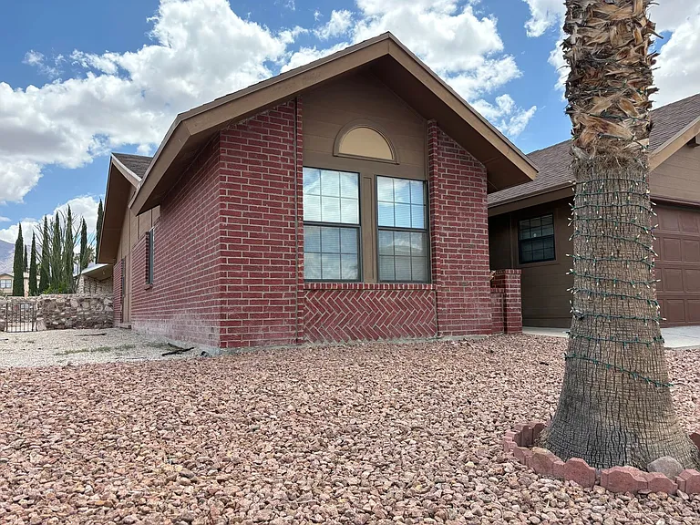 7118 Golden Hawk Dr — Photo 1