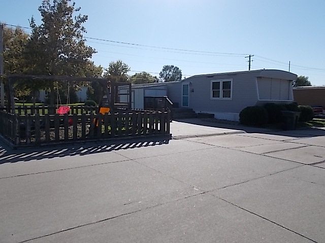 1st image of 1115 C Ave Trlr 18