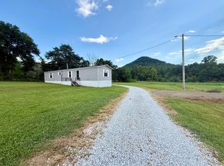 710 Twin Creek Rd, Irvine, KY 40336