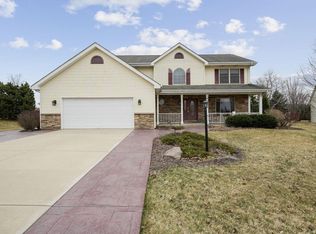 6617 Merganser Dr, Racine, WI 53406