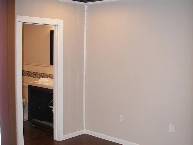 324 E Broad St #214 — Photo 10
