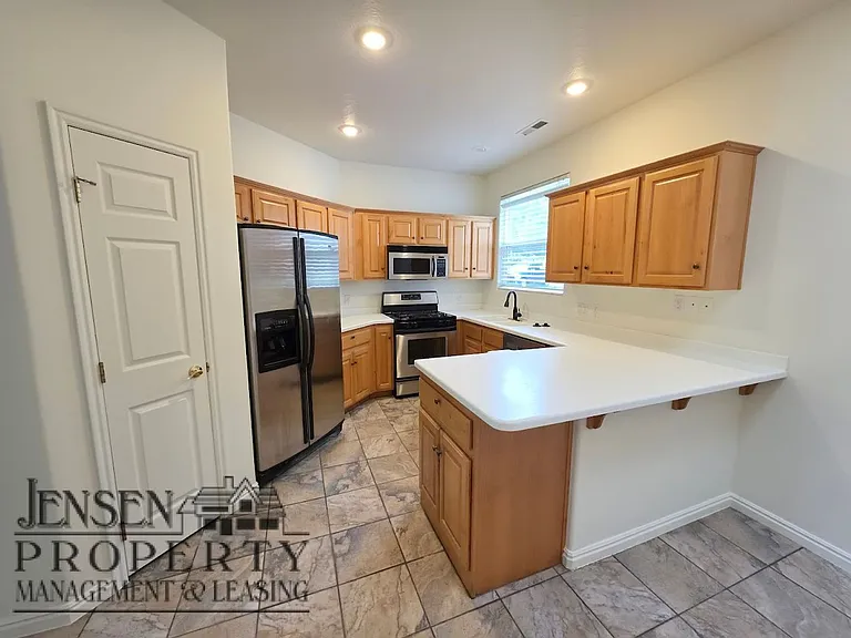 153 N Turnbury Ln — Photo 35