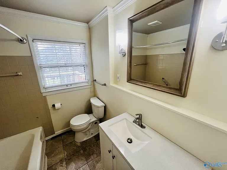 4006 Devon St SE — Photo 11