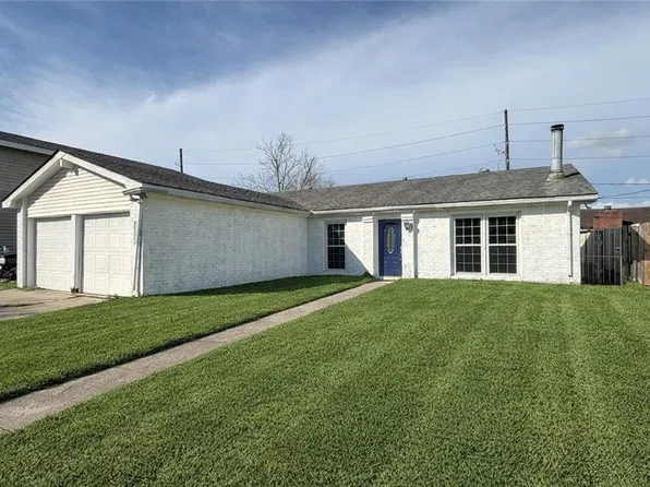 2536 Eastview Dr, Harvey, LA 70058