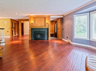 W140N8112 Lilly Rd, Menomonee Falls, WI 53051