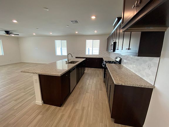 2nd image of 11633 Sky Pointe Dr