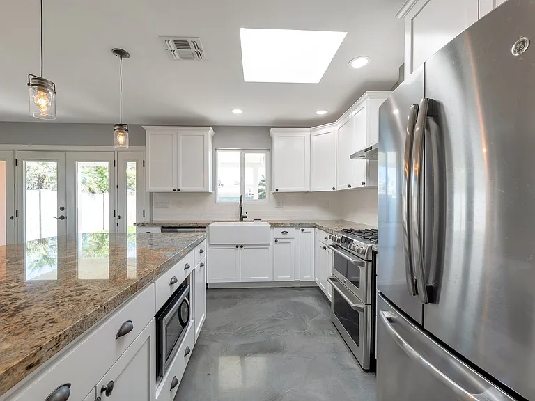 2801 N Granite Reef Rd — Photo 7