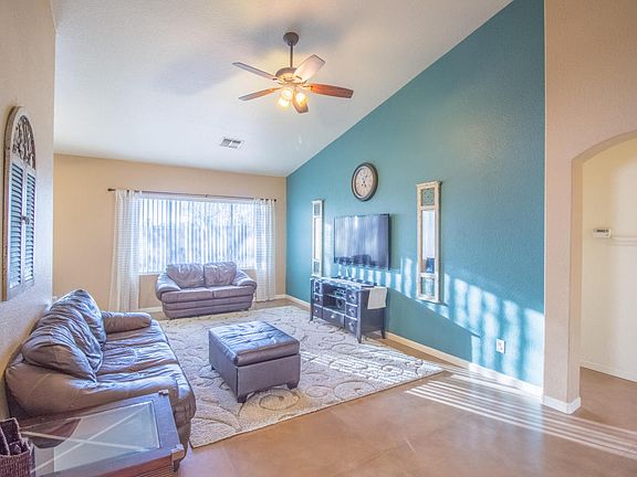 5th image of 8897 N Upper Bluffs Dr