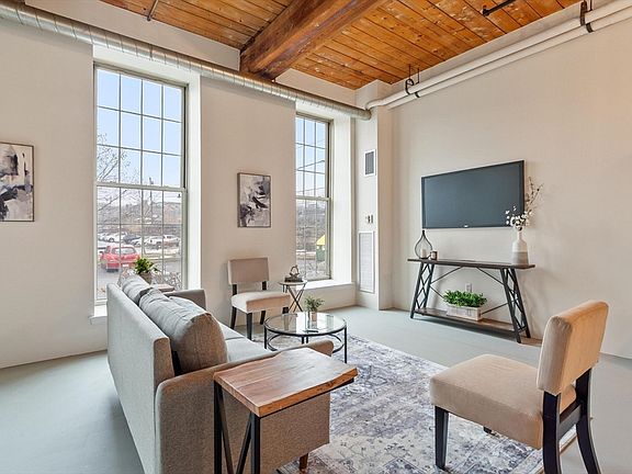 4th image of 35 Riverwalk Way #R103