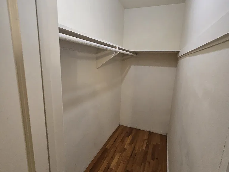 2512 O St #8 — Photo 7