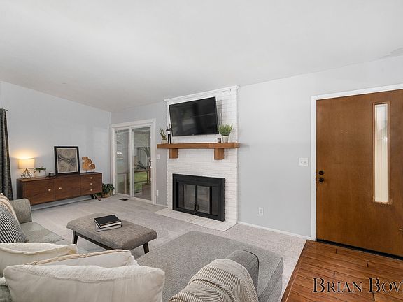 2nd image of 8326 Peach Tree Ave NE