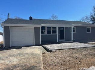 22 Carlson Ln, East Northport, NY