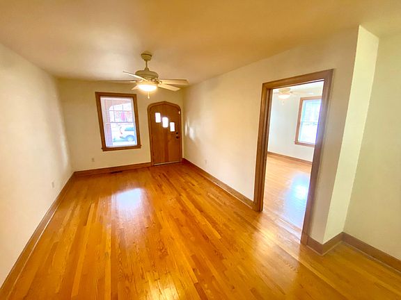 5th image of 5115 Huntington Ave #B