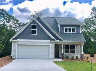 345 Pinebrook Dr, Waleska, GA 30183