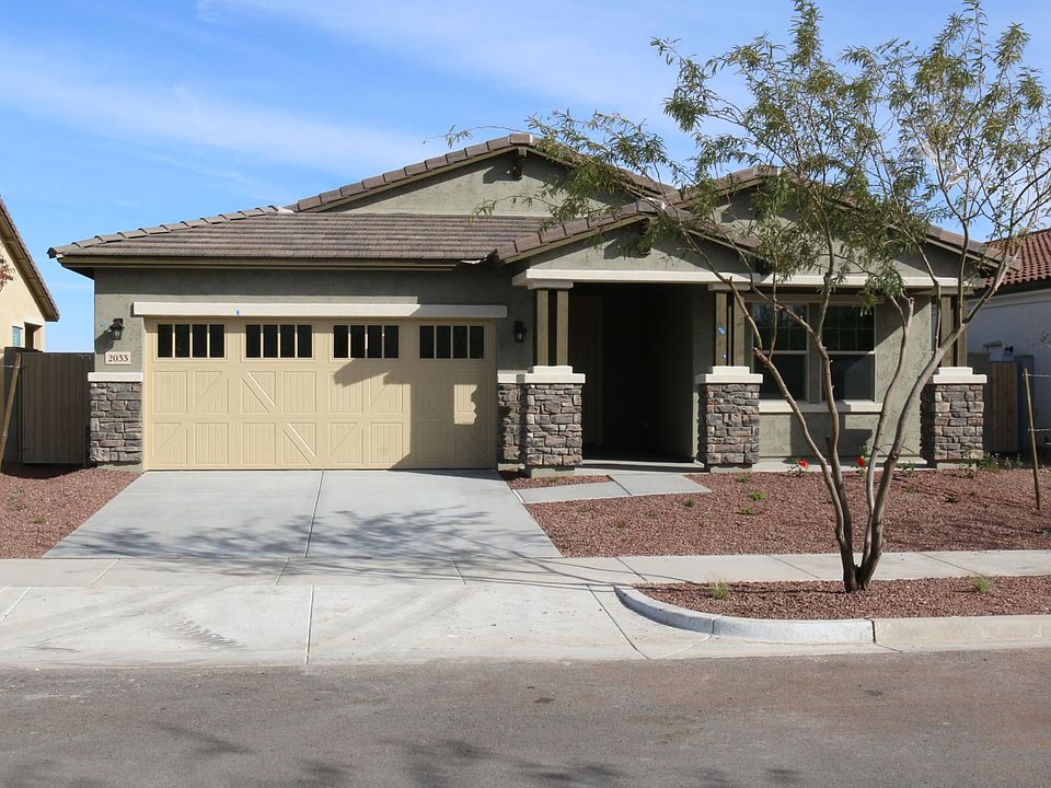 1st image of 2033 N Beverly Pl